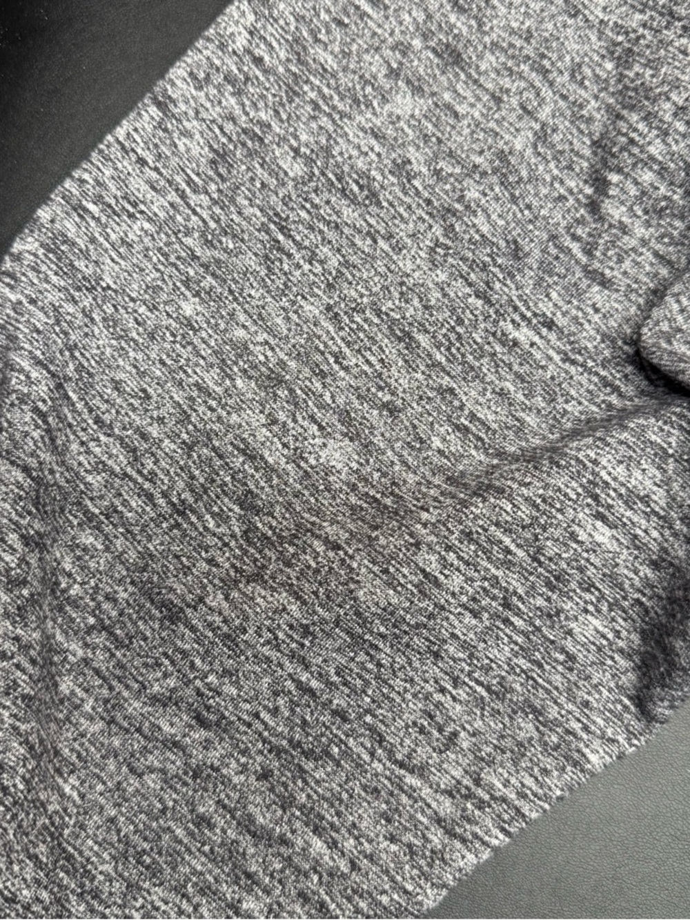 lululemon athletica Heather Gray High-Rise Seamless Leggings - Picture 4 of 5